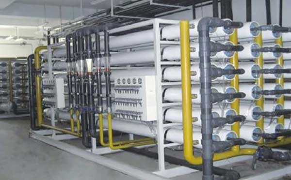 大型超純水設(shè)備工藝流程及操作注意事項(xiàng) 大型超純水設(shè)備工藝流程及操作注意事項(xiàng)